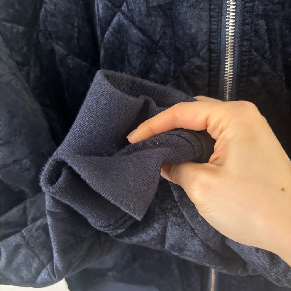 7 For All Mankind Dark Blue Quilted Bomber Jacket - Picture 7 of 7